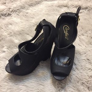 Black Candie’s Wedges